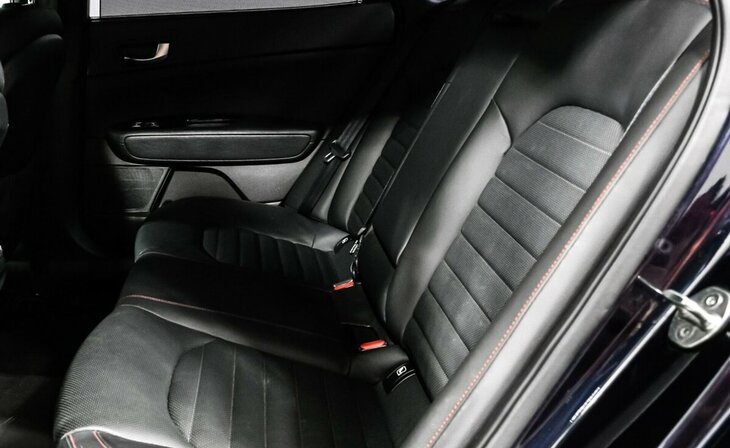 Kia Optima - Фото 9