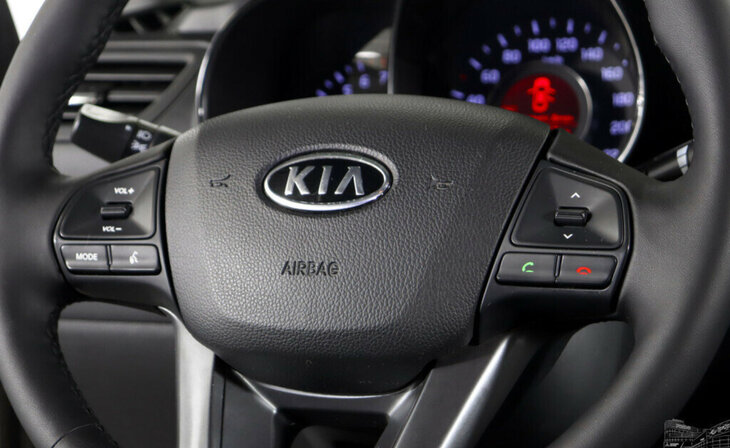 Kia Rio - Фото 10
