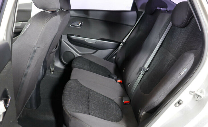 Kia Rio - Фото 15