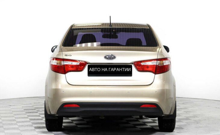 Kia Rio - Фото 5