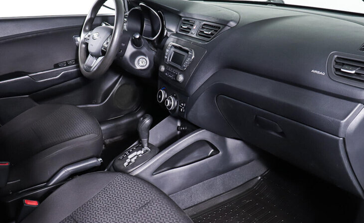 Kia Rio - Фото 9