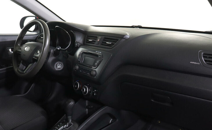 Kia Rio - Фото 6