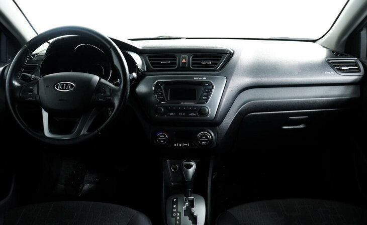 Kia Rio - Фото 9