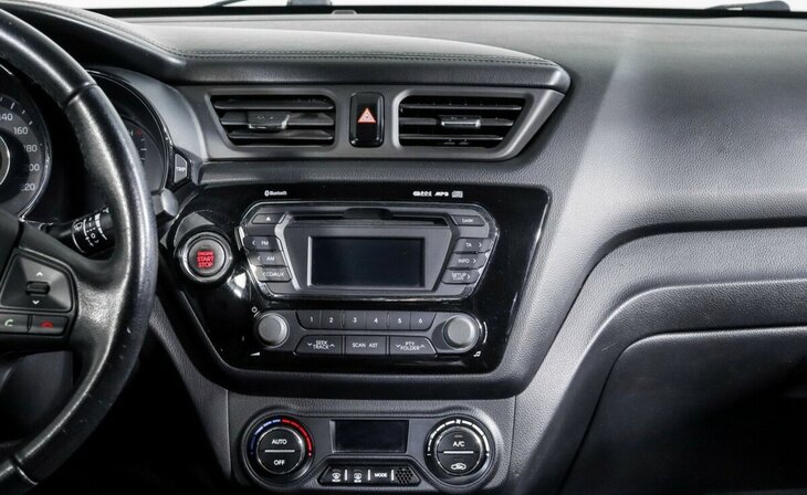 Kia Rio - Фото 10