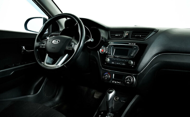 Kia Rio - Фото 7