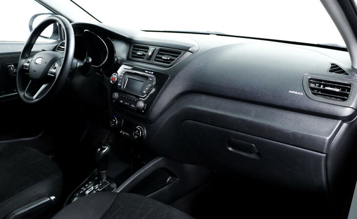 Kia Rio - Фото 6