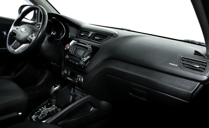 Kia Rio - Фото 6