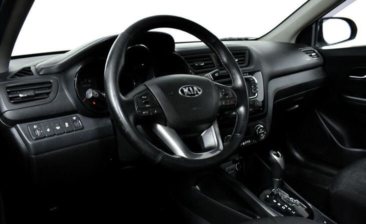 Kia Rio - Фото 7