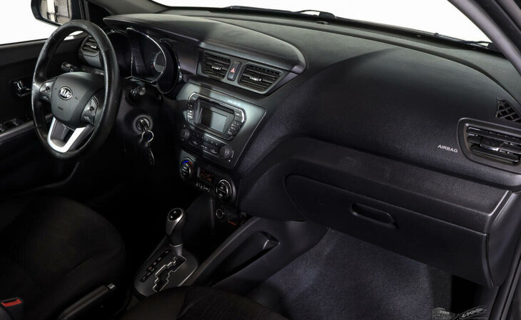 Kia Rio - Фото 6