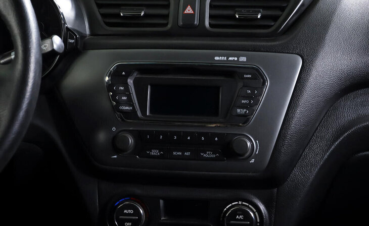 Kia Rio - Фото 12