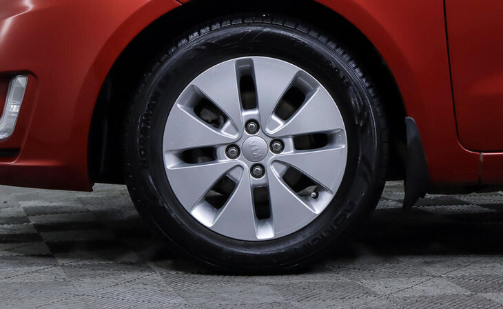 Kia Rio - Фото 7