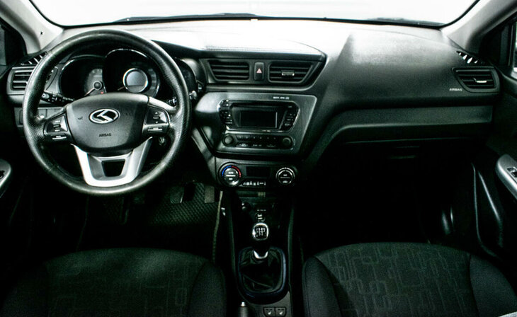 Kia Rio - Фото 5