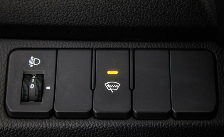 Kia Rio - Фото 11