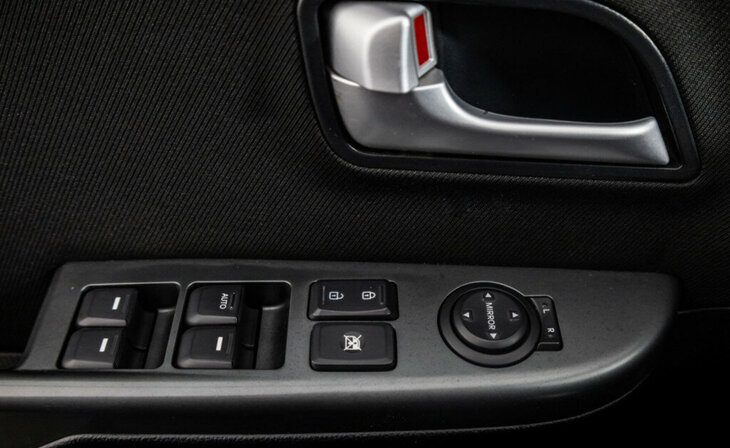 Kia Rio - Фото 13