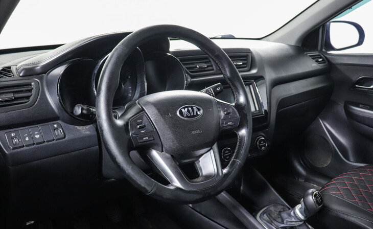 Kia Rio - Фото 5