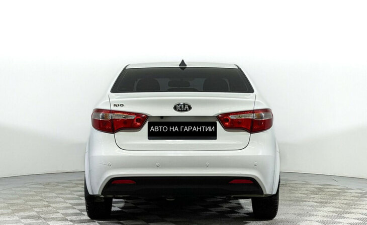 Kia Rio - Фото 5