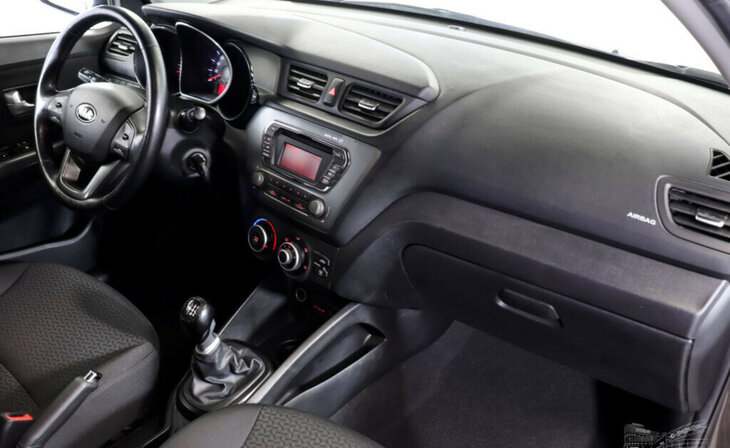 Kia Rio - Фото 6