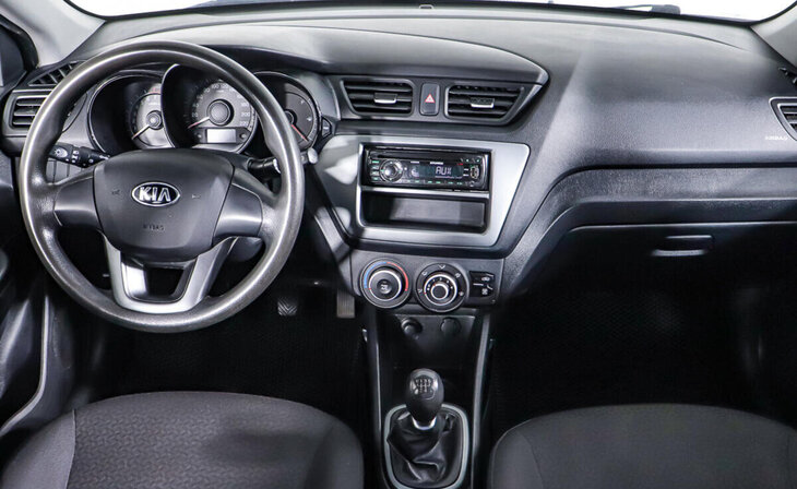 Kia Rio - Фото 9