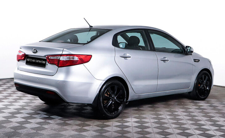 Kia Rio - Фото 4