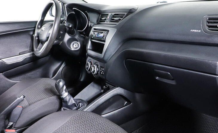 Kia Rio - Фото 7