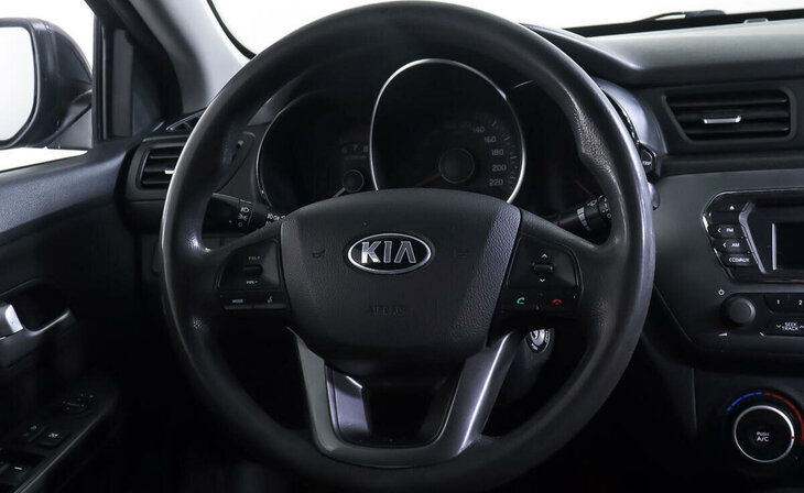 Kia Rio - Фото 9
