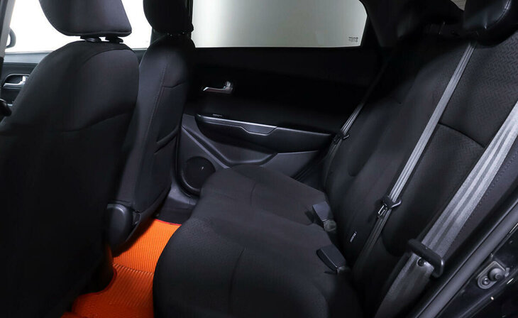 Kia Rio - Фото 13