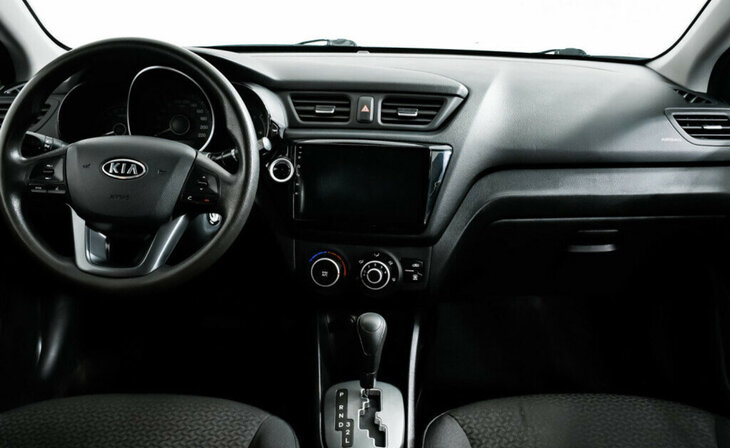 Kia Rio - Фото 9