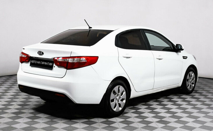 Kia Rio - Фото 4