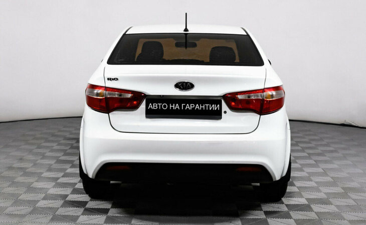 Kia Rio - Фото 5