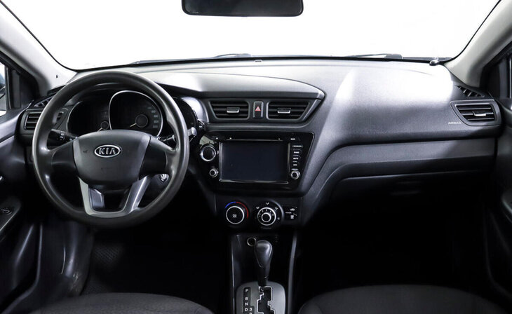 Kia Rio - Фото 12