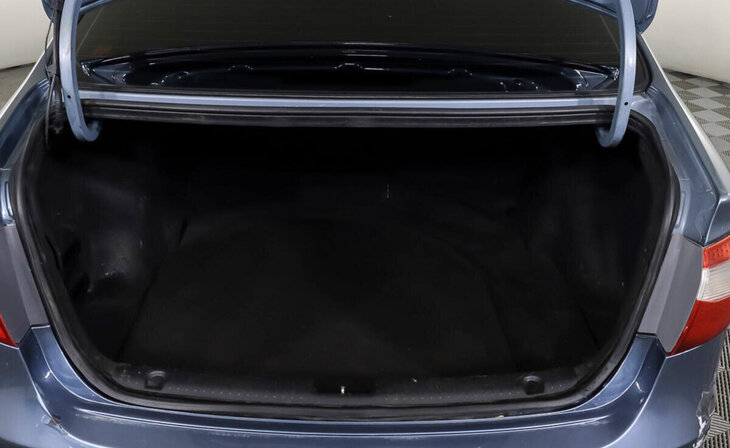 Kia Rio - Фото 17