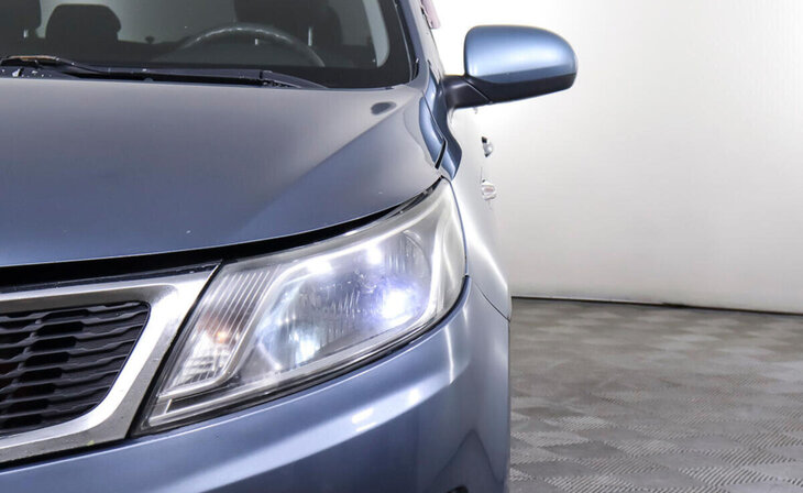 Kia Rio - Фото 8