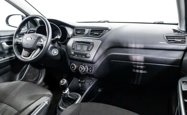 Kia Rio - Фото 4