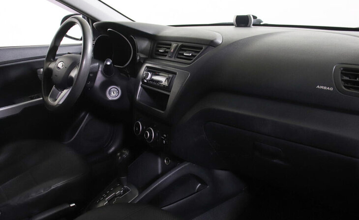 Kia Rio - Фото 5