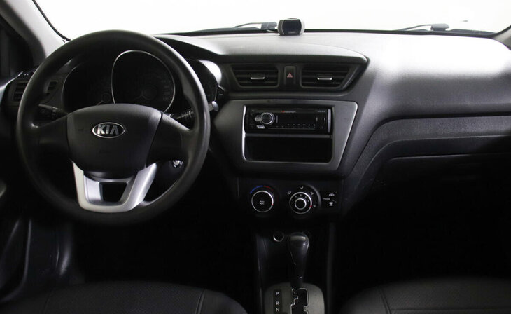 Kia Rio - Фото 6