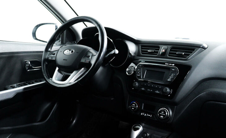 Kia Rio - Фото 6
