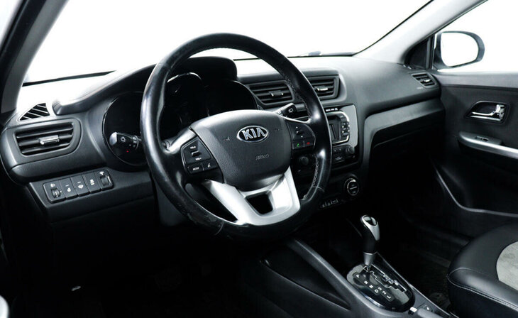 Kia Rio - Фото 7