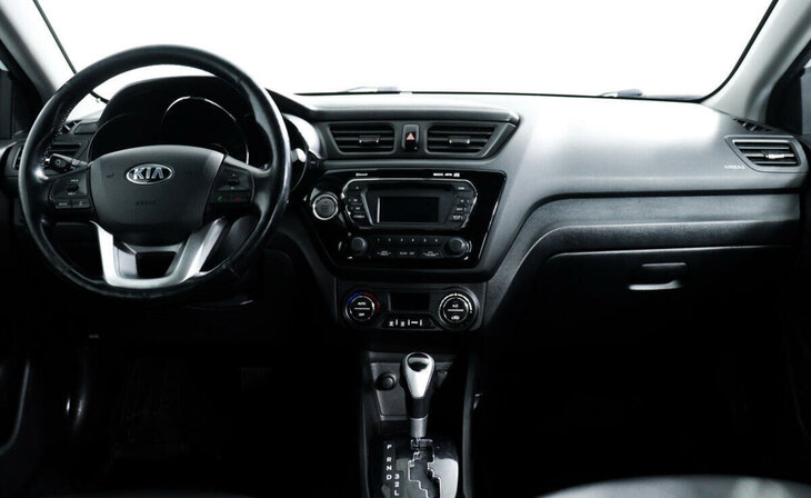 Kia Rio - Фото 8