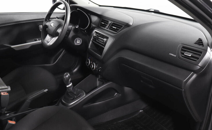 Kia Rio - Фото 4