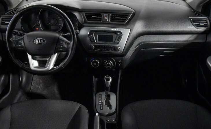 Kia Rio - Фото 9