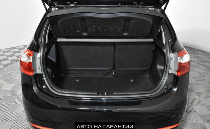 Kia Rio - Фото 16