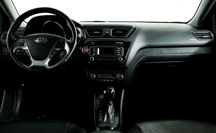 Kia Rio - Фото 8