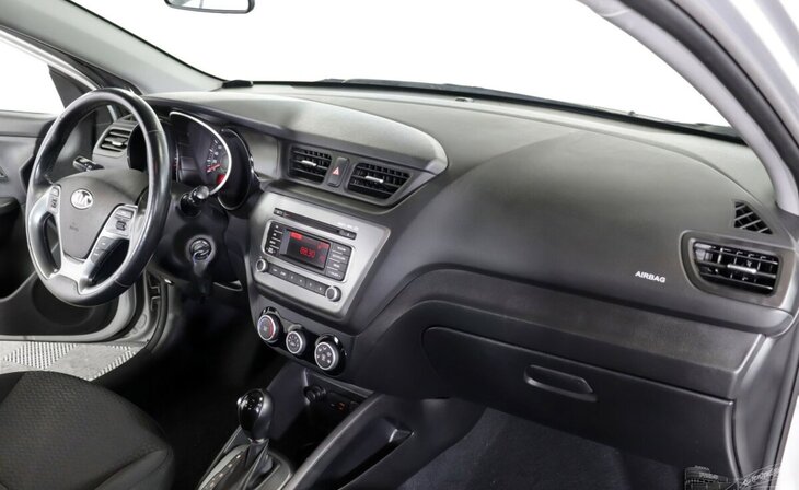 Kia Rio - Фото 7