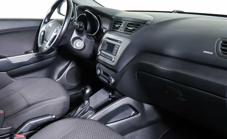 Kia Rio - Фото 8