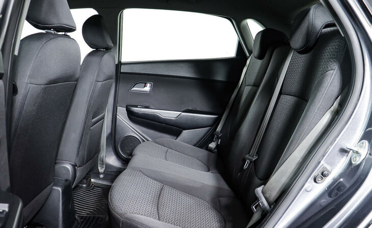 Kia Rio - Фото 15