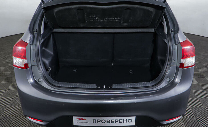 Kia Rio - Фото 16