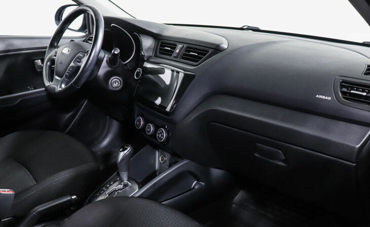 Kia Rio - Фото 4