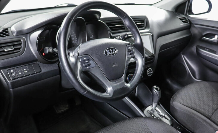 Kia Rio - Фото 5