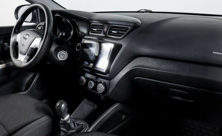 Kia Rio - Фото 7