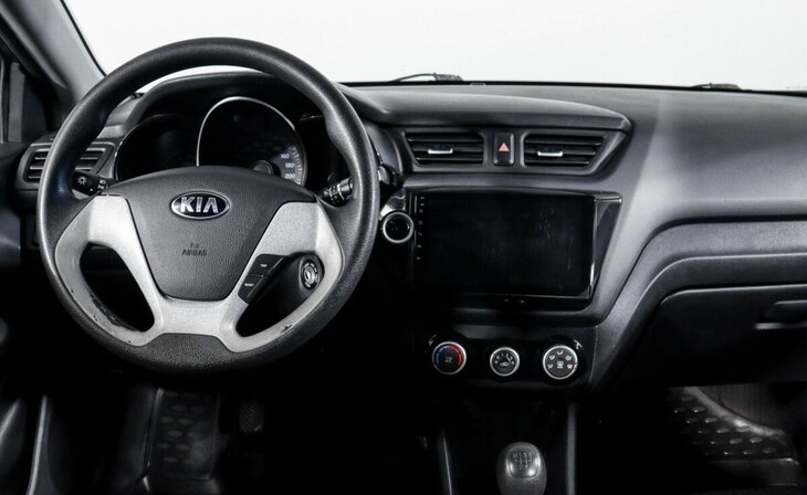 Kia Rio - Фото 8